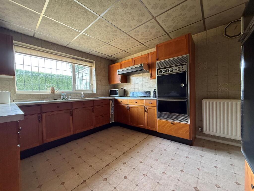 Additional image 4 of Lodge Close, Halesowen