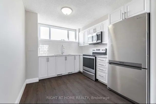 Additional image 9 of 4673 Jane St Unit 621