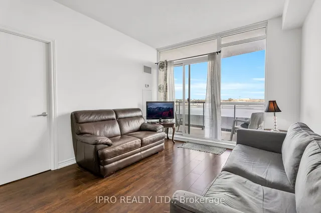 Additional image 19 of 1328 Birchmount Rd Unit 308