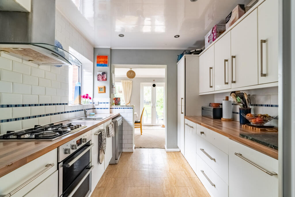 Additional image 6 of Pondfield Crescent, St. Albans, Hertfordshire, AL4