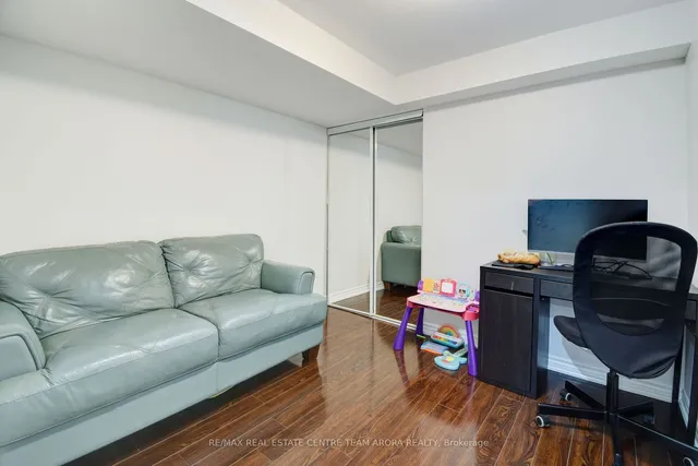 Additional image 37 of 749 Wettlaufer Terr