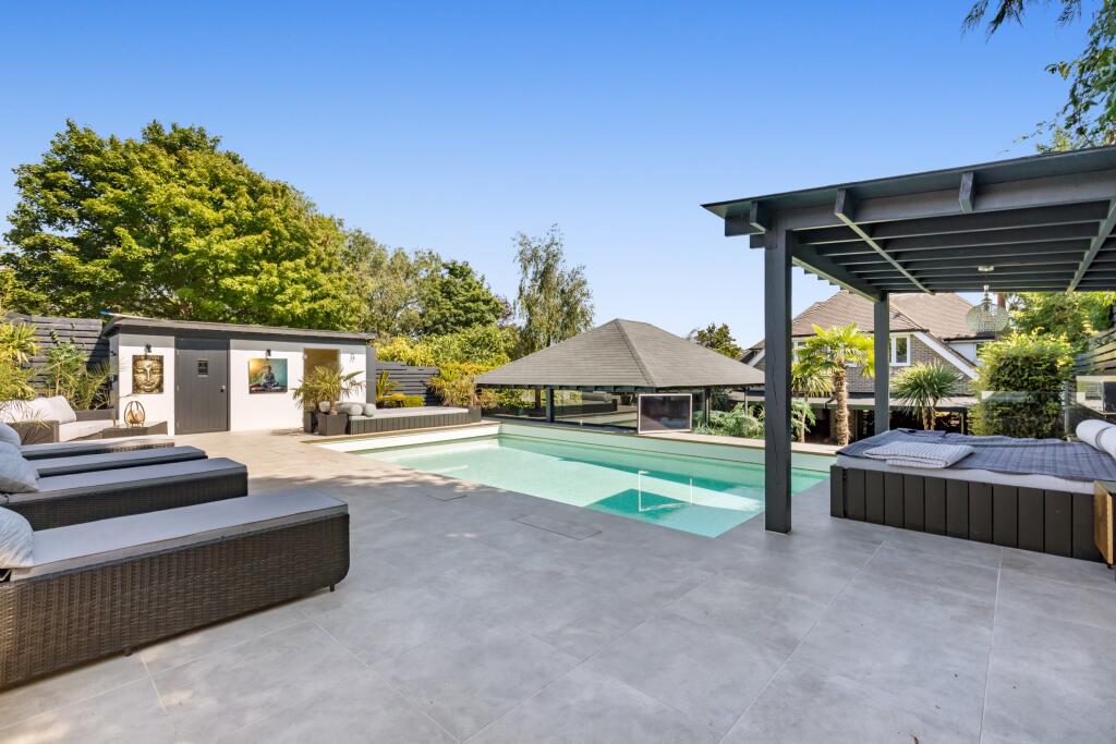 Additional image 18 of Brangwyn Crescent, Brighton, BN1