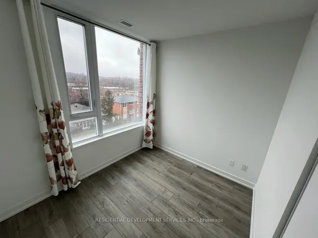 Additional image 5 of 3100 Keele St Unit 509