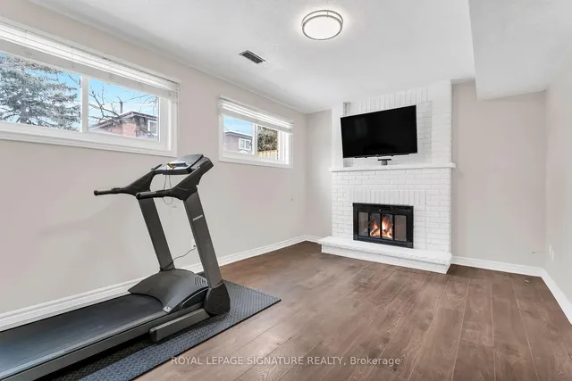 Additional image 10 of 21 Slater Circ