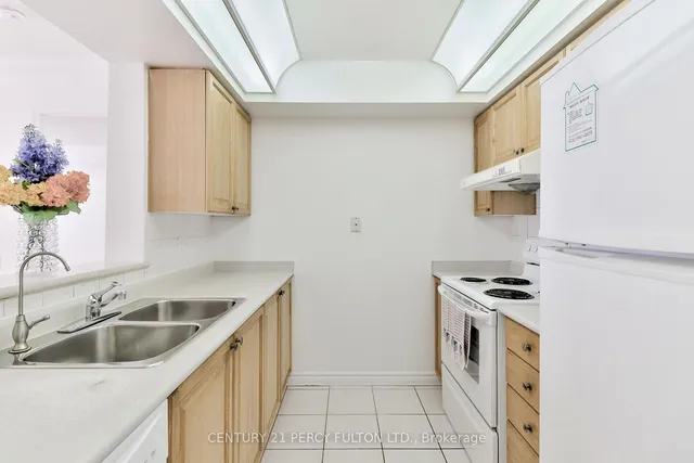 Additional image 8 of 3088 Kennedy Rd Unit 1012