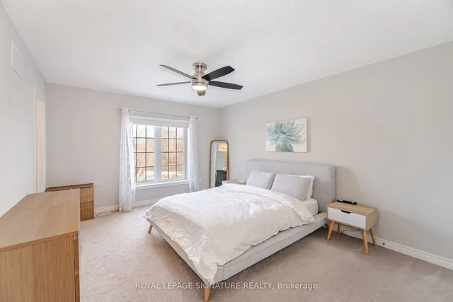 Additional image 2 of 2220 Queensway Dr Unit 15