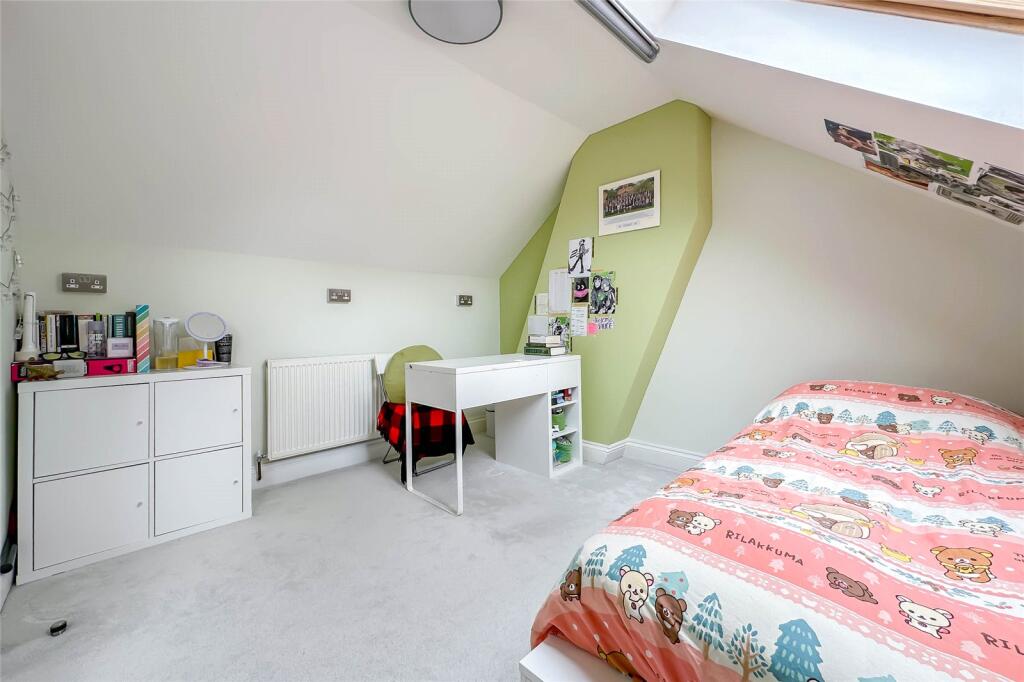 Additional image 5 of Pondfield Crescent, St. Albans, Hertfordshire, AL4