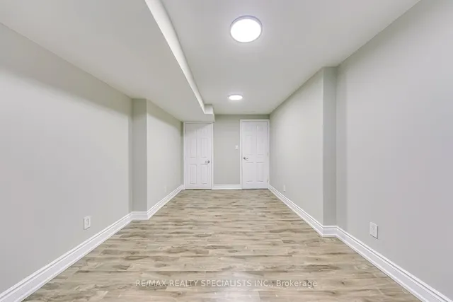 Additional image 36 of 5926 Whitehorn Ave