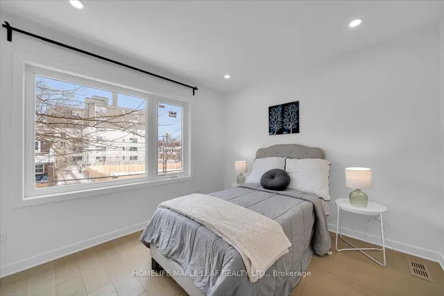 Additional image 27 of 386 Coxwell Ave