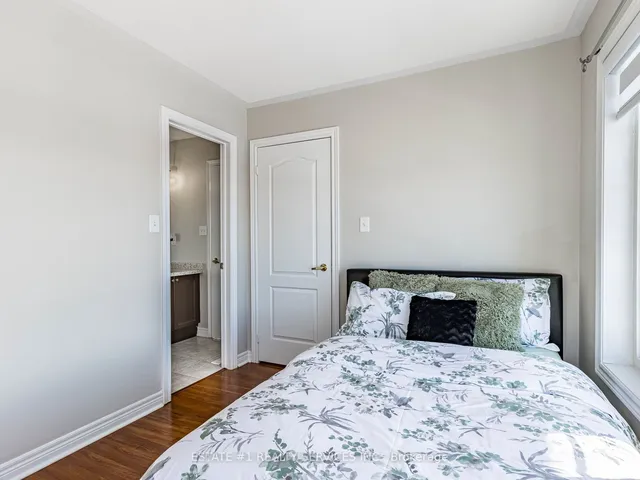 Additional image 35 of 3 October Pl