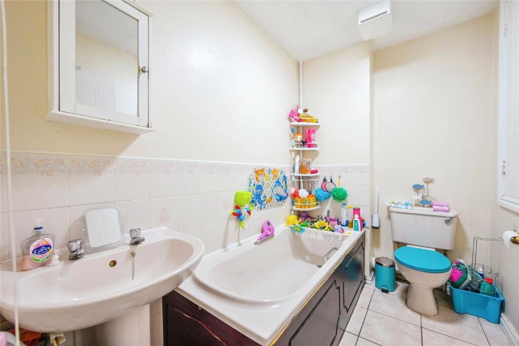 Additional image 15 of Maple Rise, Tamworth, Staffordshire, B77