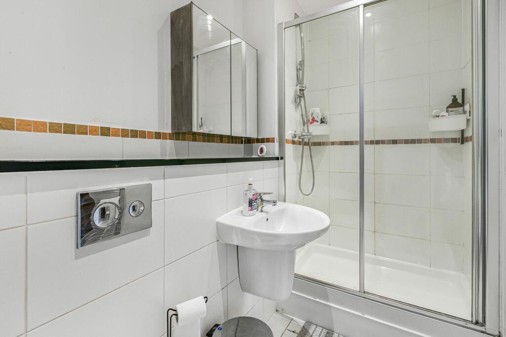 Additional image 10 of Frederick Place, St Albans, AL2