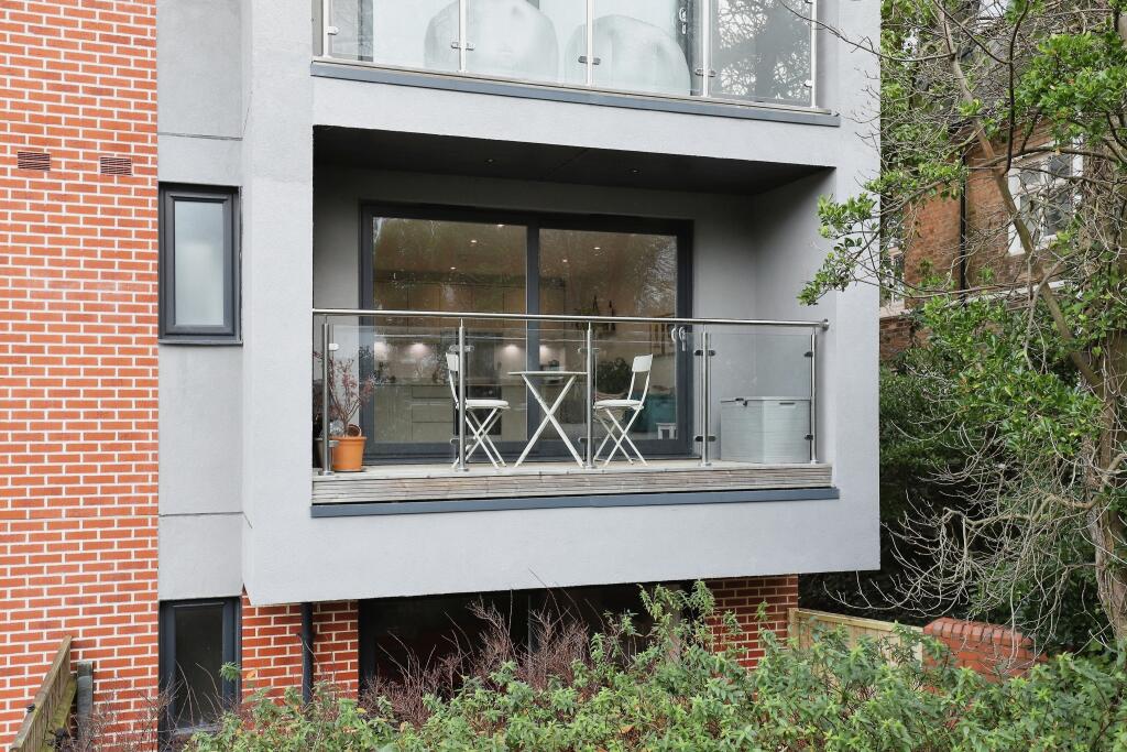 Wootton Mount, BOURNEMOUTH, Dorset, BH1