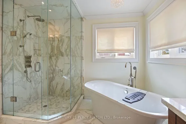 Additional image 29 of 990 John Watt Blvd