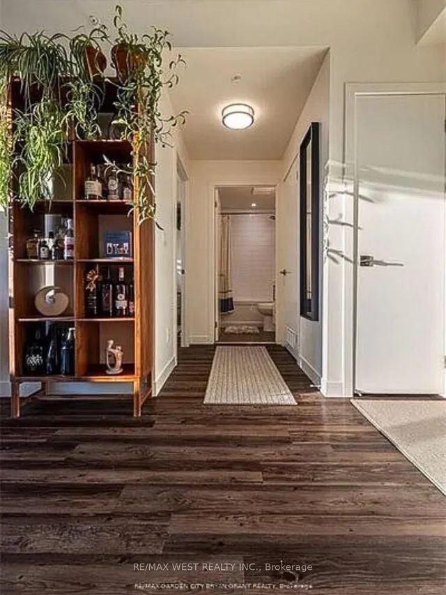 Additional image 7 of 2093 Fairview St Unit 610