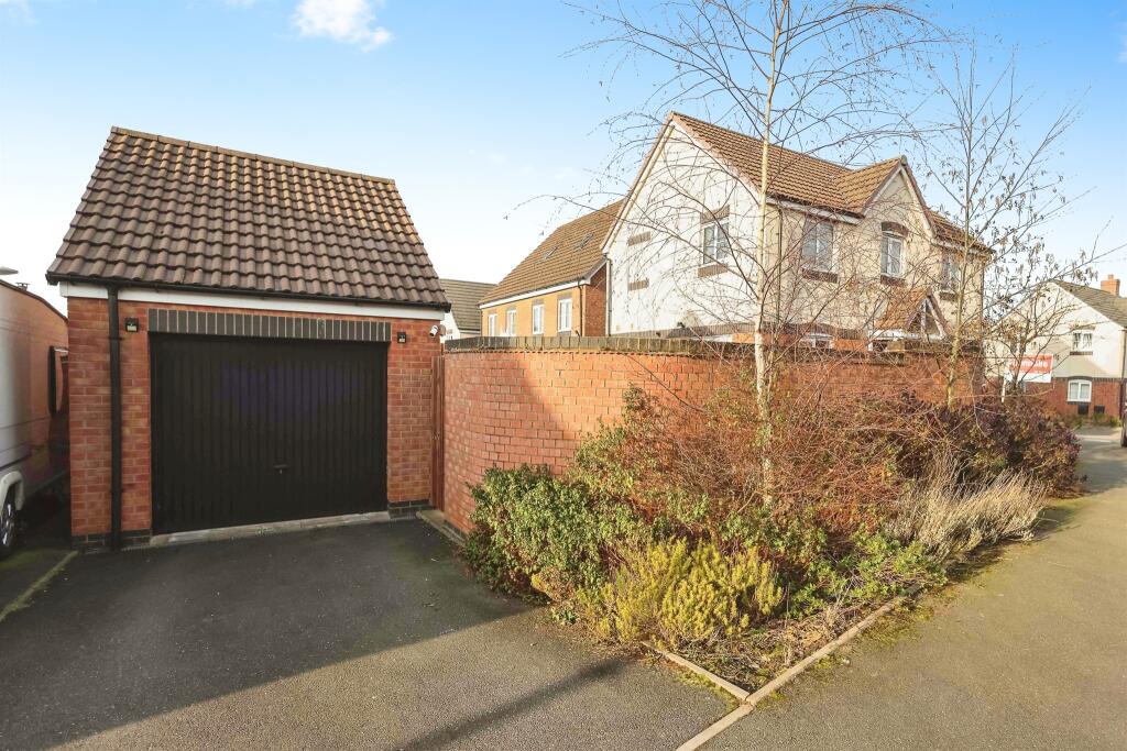 Additional image 17 of Poppy Avenue, OLDBURY