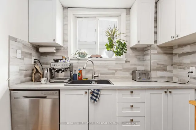 Additional image 15 of 52 Herbert Ave