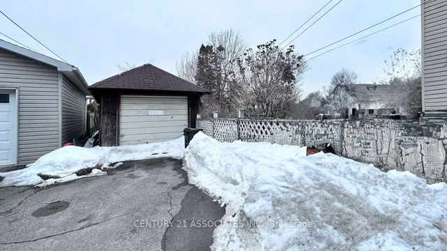 Additional image 32 of 634 Runnymede Rd