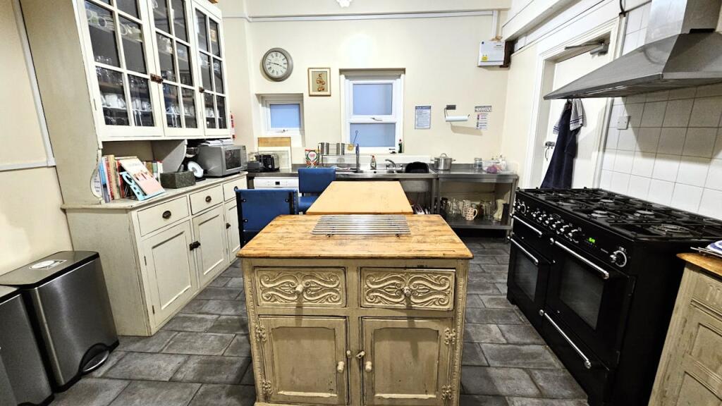 Additional image 5 of Southbourne Grove House, 96 Southbourne Road, Bournemouth, BH6 3QQ