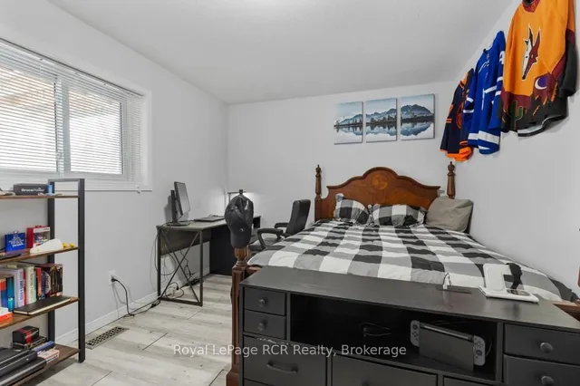 Additional image 33 of 3 Wisteria Crt