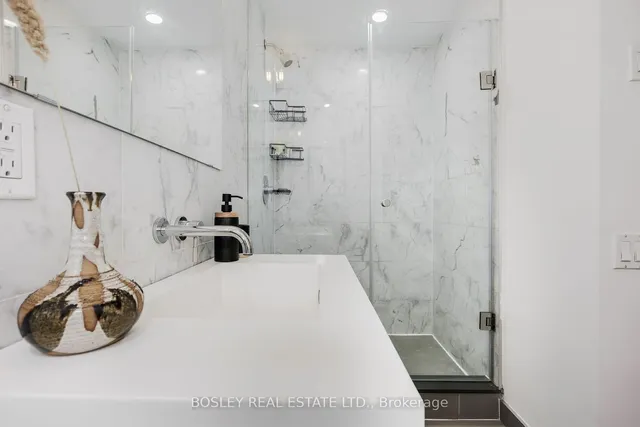 Additional image 26 of 560 King St Unit 713