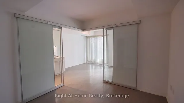 Additional image 13 of 251 Jarvis St Unit 1818