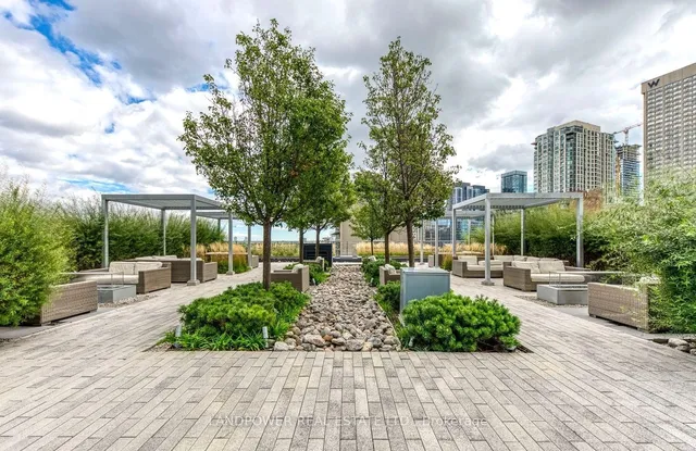 Additional image 7 of 825 Church St Unit 2901