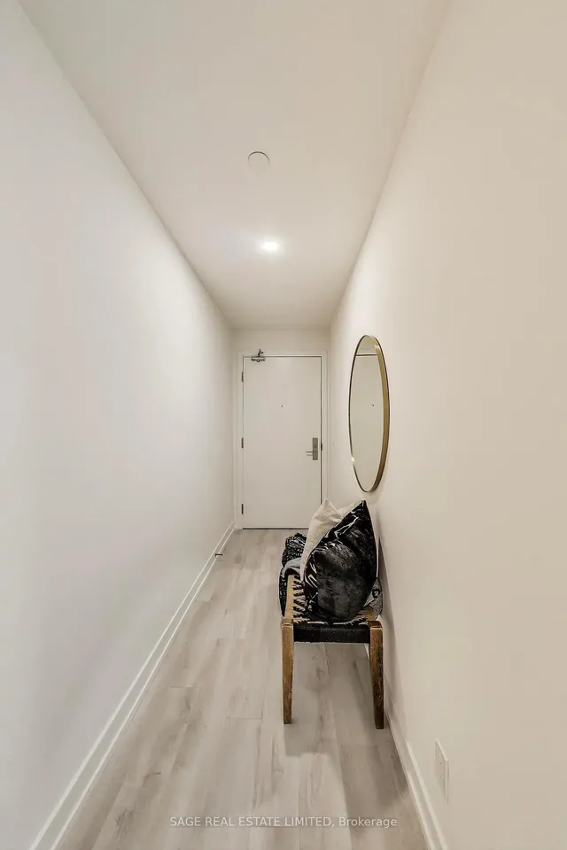 Additional image 9 of 33 Helendale Ave Unit 816