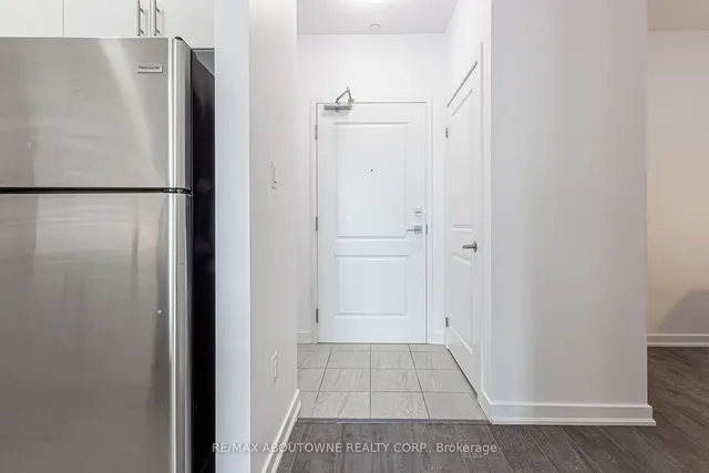 Additional image 6 of 125 Shoreview Pl Unit 608