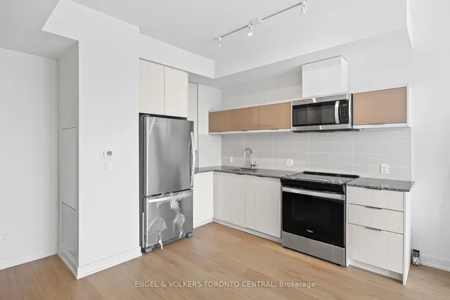 Additional image 8 of 10 Deerlick Crt Unit 2107