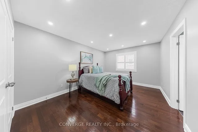 Additional image 22 of 9 Islington Dr