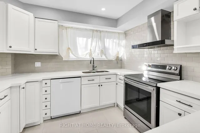 Additional image 7 of 2716 St Clair Ave Unit 13