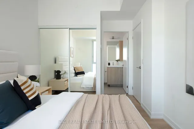 Additional image 15 of 225 Sumach St Unit 805W