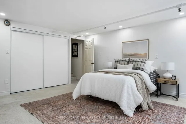 Additional image 35 of 70 Shaftesbury Ave Unit TH 11