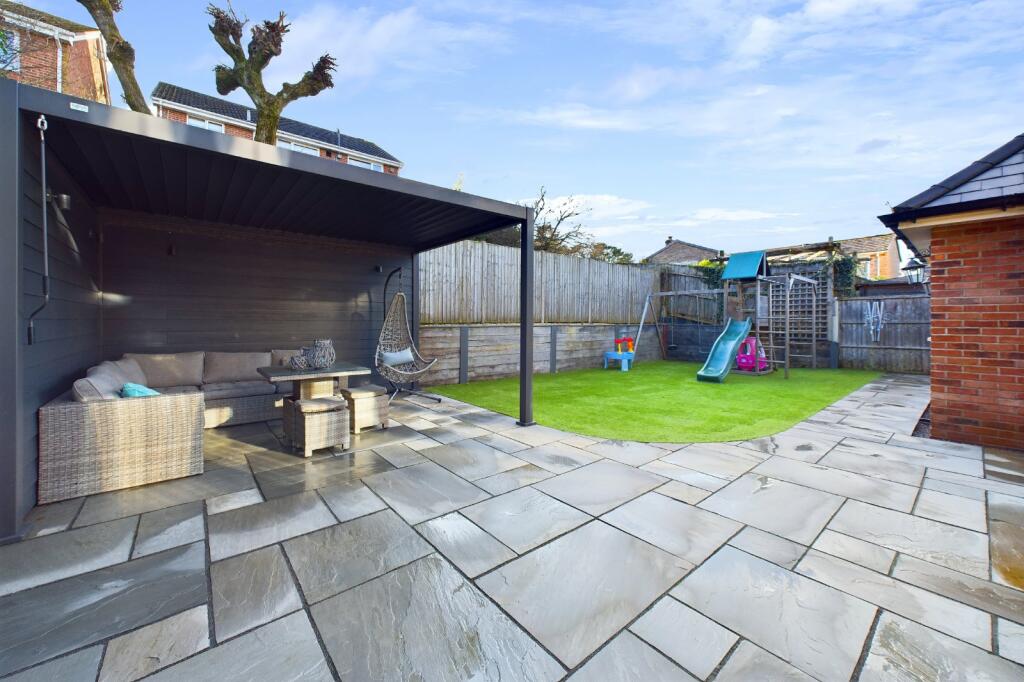 Additional image 24 of Viewside Close, Corfe Mullen, Wimborne, Dorset, BH21