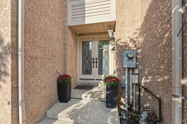 Additional image 3 of 108 Goldenlight Circ