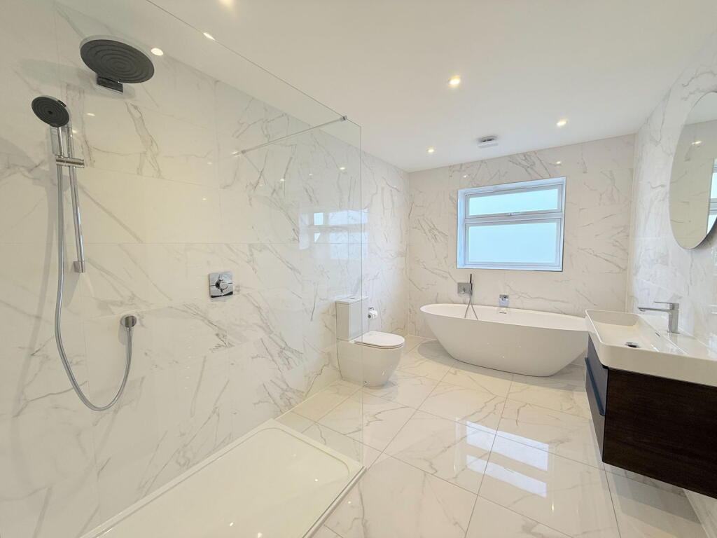 Additional image 20 of ASHLEIGH COACH HOUSE, Henley-in-Arden, Warwickshire, B95 5DL