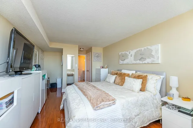 Additional image 28 of 10 Markbrook Lane Unit 1009