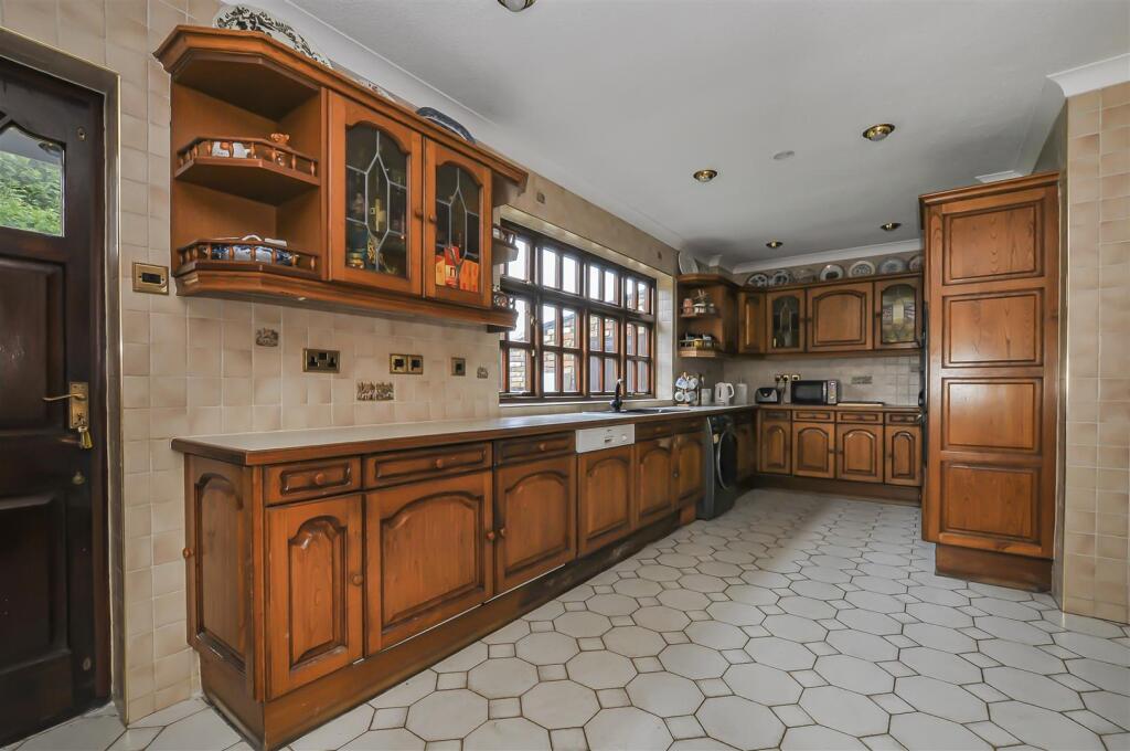 Additional image 4 of Old Watford Road, Bricket Wood, St. Albans