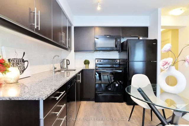 Additional image 19 of 30 Meadowglen Pl Unit 1003