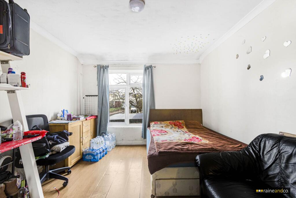 Additional image 9 of Hare Lane, Hatfield