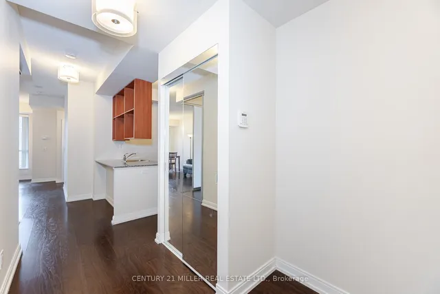 Additional image 6 of 181 Village Green Sq Unit 216