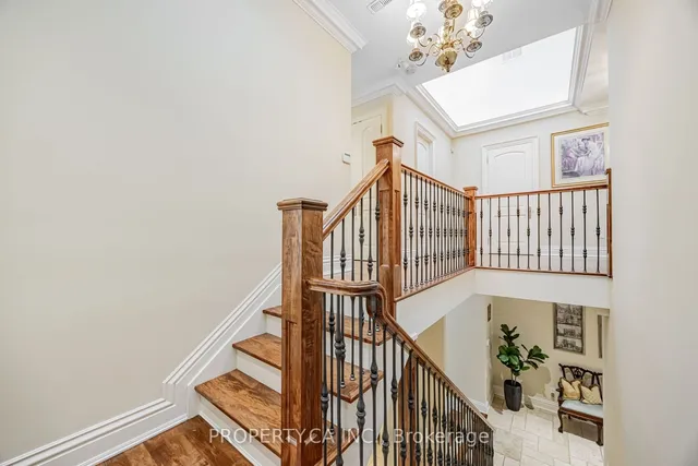 Additional image 16 of 34 Hillside Dr