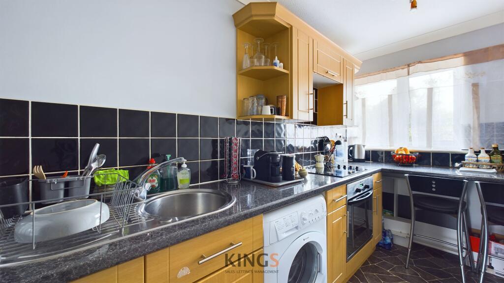 Additional image 3 of Sandifield, Hatfield, AL10