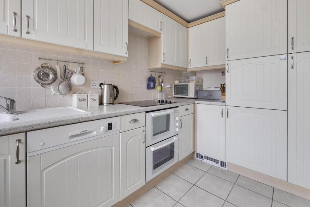 Additional image 9 of Kenyon Close, Bromsgrove. B60