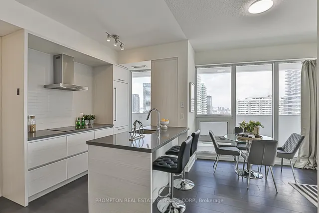 Additional image 4 of 2221 YONGE St Unit 2203