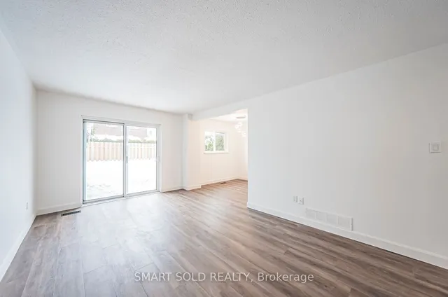 Additional image 10 of 25 Esterbrooke Ave Unit 113