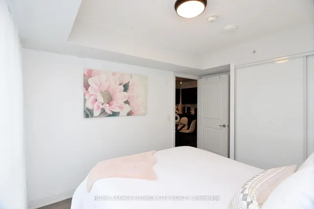 Additional image 25 of 30 Meadowglen Pl Unit 1003