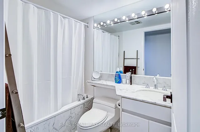 Additional image 23 of 50 Lombard St Unit 1004