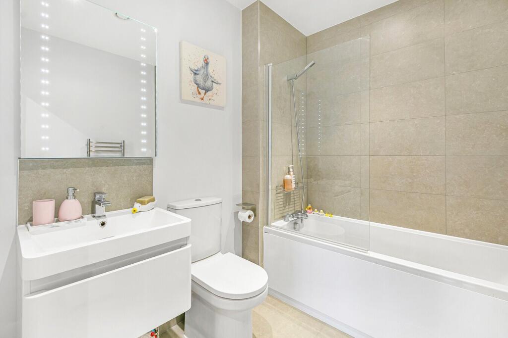 Additional image 10 of Great North Road, Hatfield, AL9